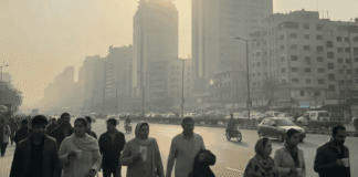 hazardous Karachi air